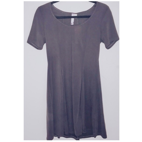 Francesca's Collections Dresses & Skirts - NWT 1/4 sleeve Skater Dress